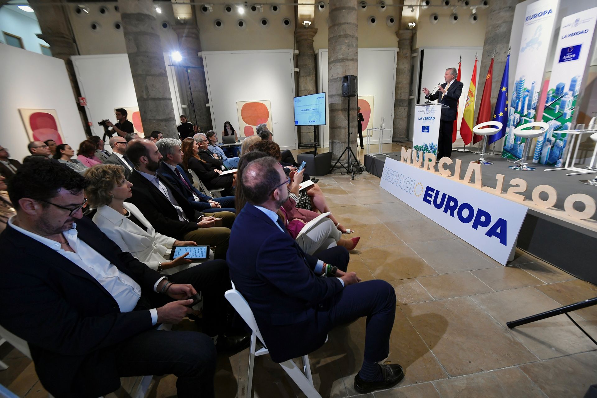 El foro &#039;Espacio Europa&#039; en el Palacio Almudí de Murcia, en imágenes