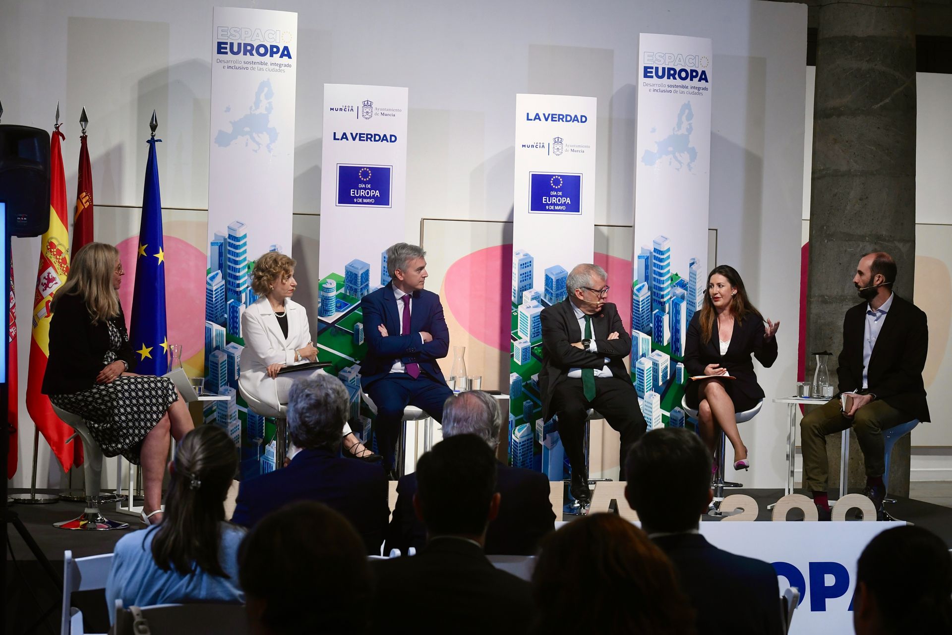 El foro &#039;Espacio Europa&#039; en el Palacio Almudí de Murcia, en imágenes