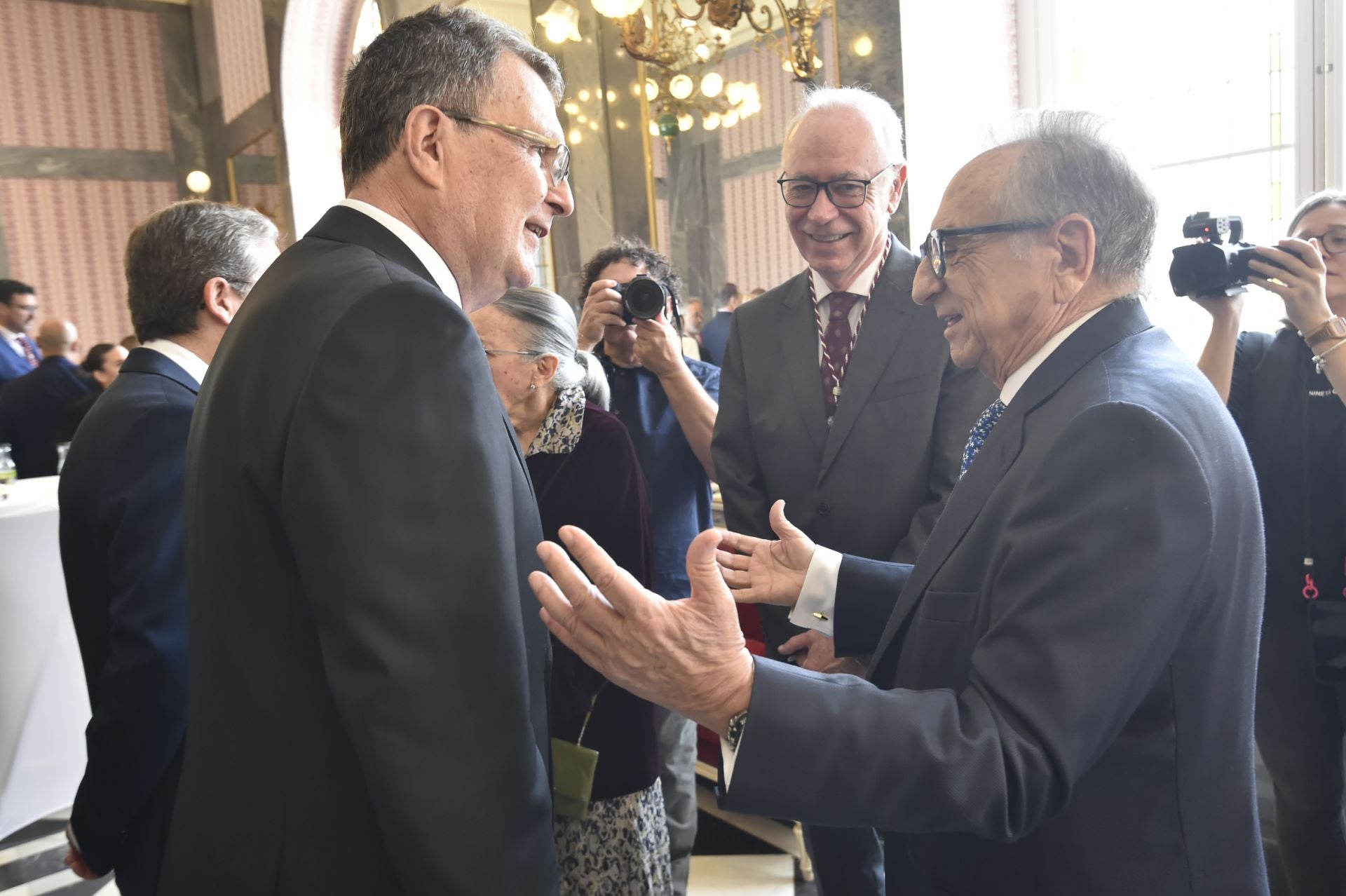 La entrega de Honores y Distinciones en el Día de la Ciudad de Murcia, en imágenes