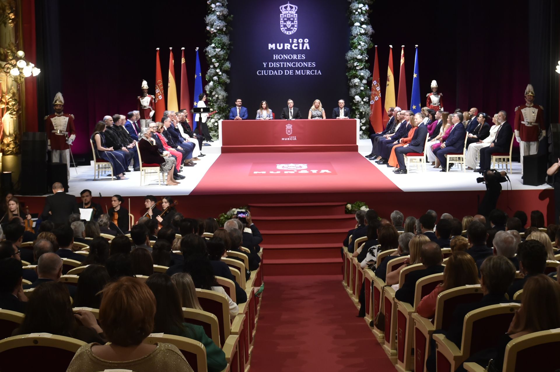 La entrega de Honores y Distinciones en el Día de la Ciudad de Murcia, en imágenes