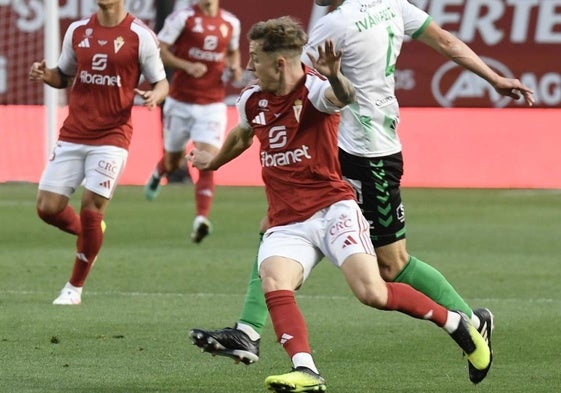 Loren, en el partido contra el Antequera de este sábado.