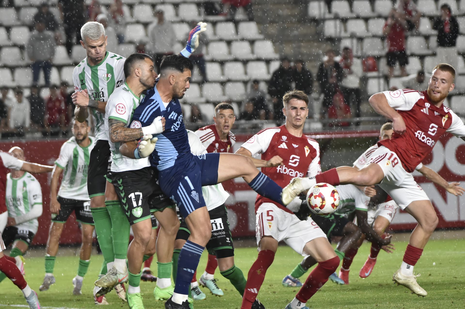 El empate del Real Murcia contra el Antequera, en imágenes