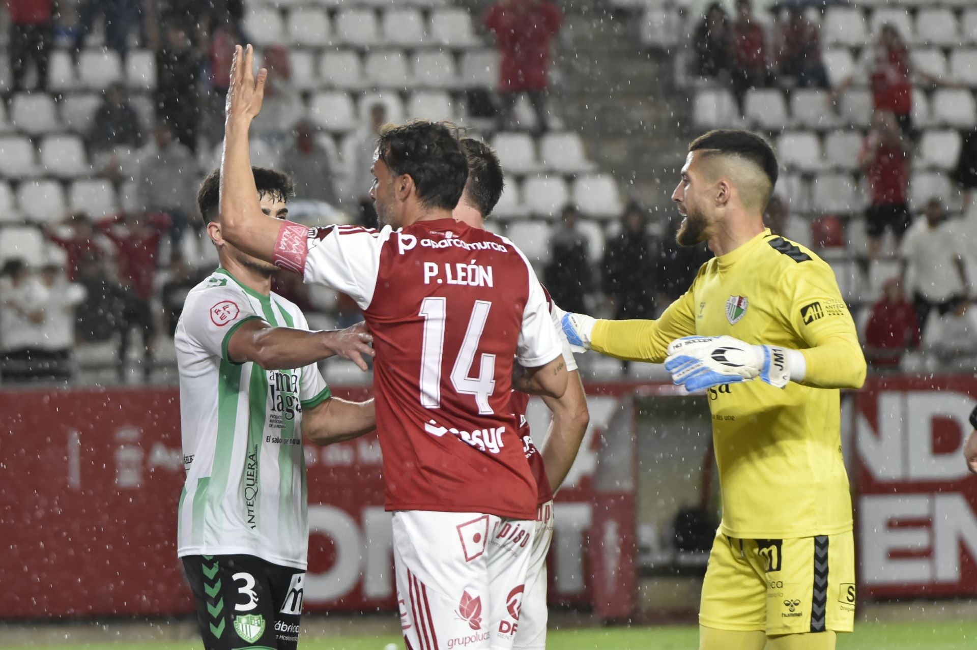El empate del Real Murcia contra el Antequera, en imágenes