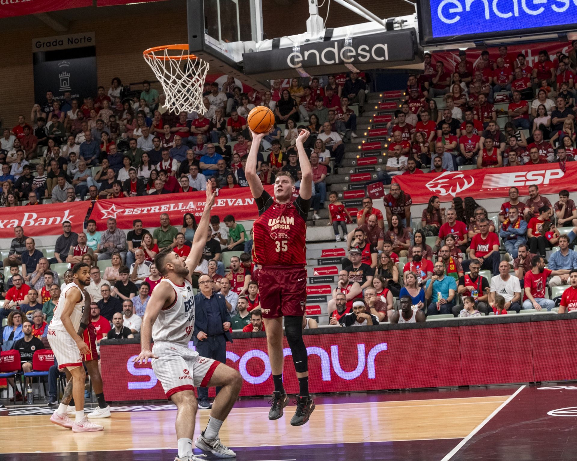 Las imágenes del UCAM-Manresa (81-71)
