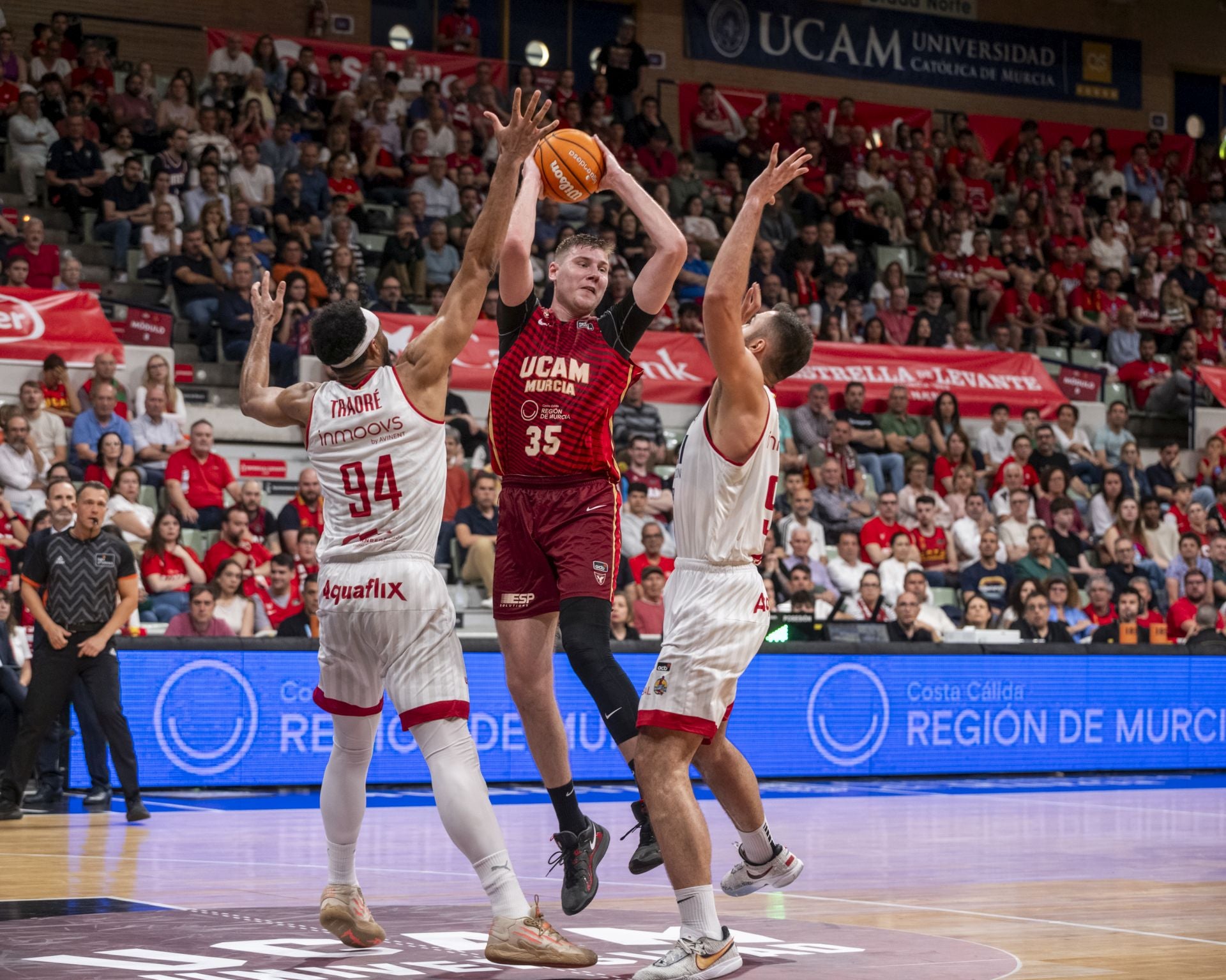 Las imágenes del UCAM-Manresa (81-71)