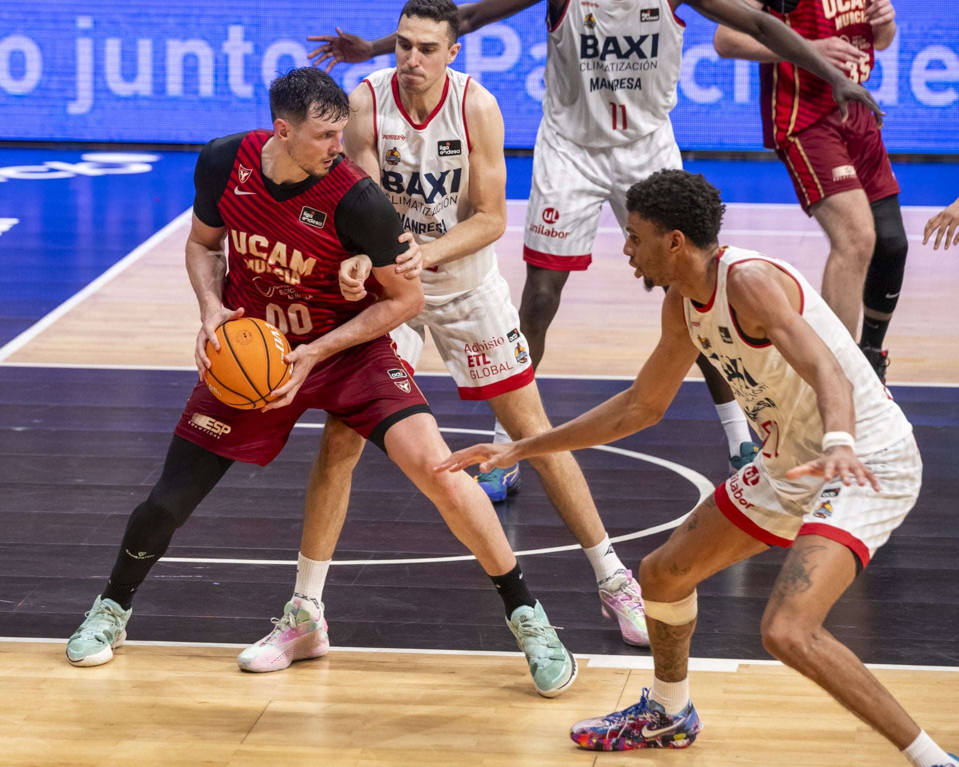 Las imágenes del UCAM-Manresa (81-71)