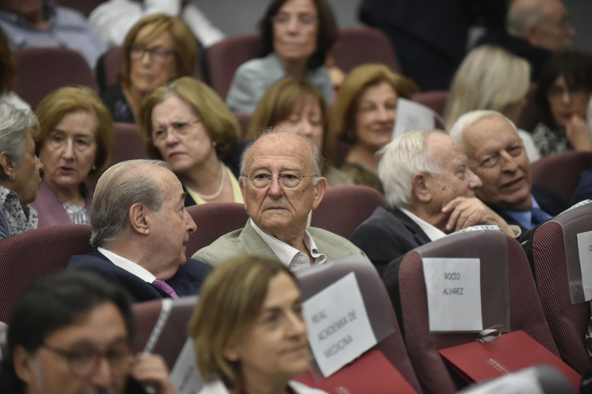 En imágenes, el homenaje a los trabajadores de La Arrixaca por su 50 aniversario