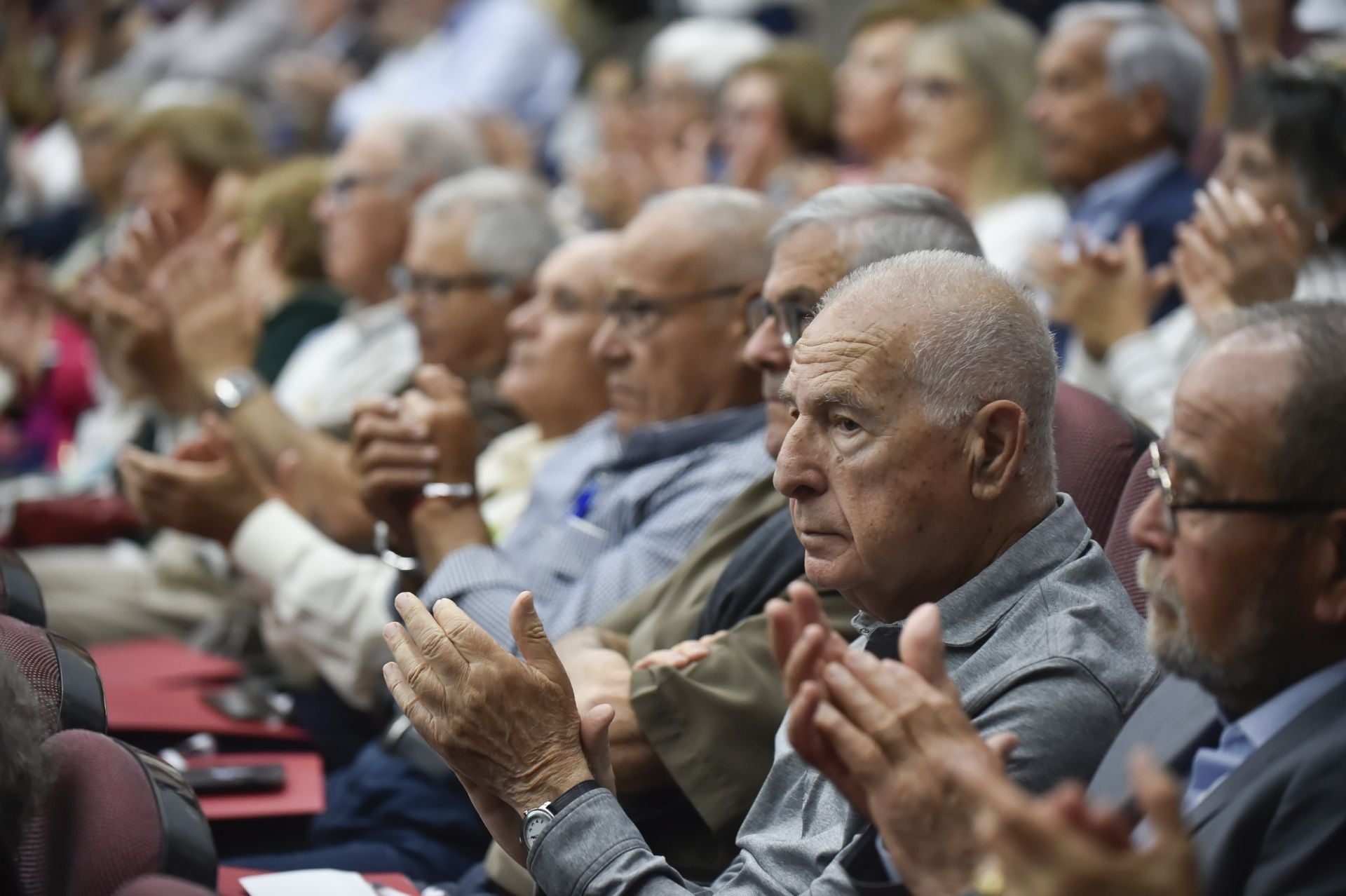 En imágenes, el homenaje a los trabajadores de La Arrixaca por su 50 aniversario