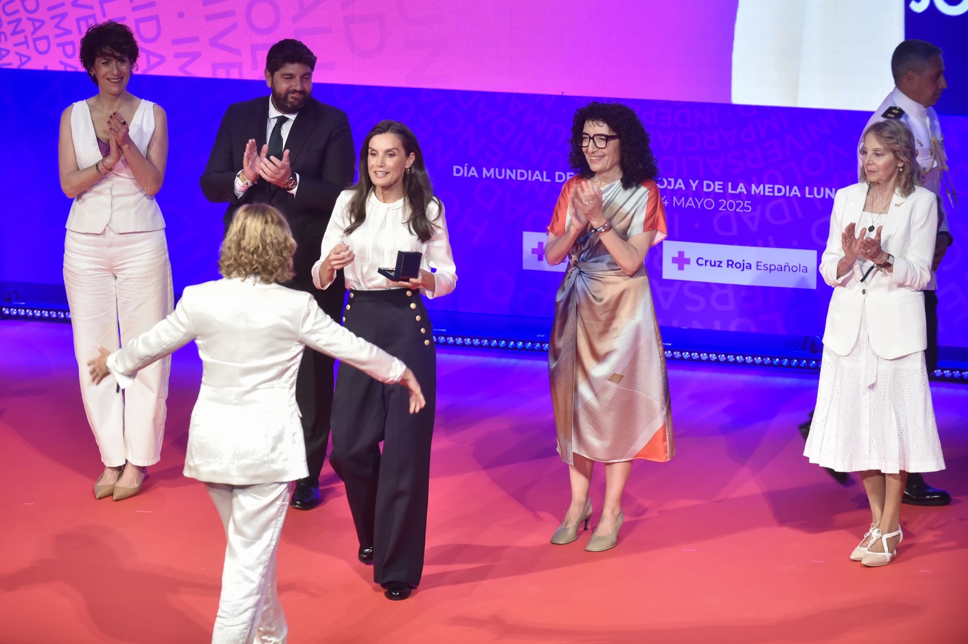 El acto de entrega en Murcia de los premios de Cruz Roja, en imágenes