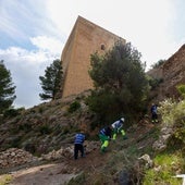 Trabajos de rehabilitación en el entorno de la Torre Alfonsina.