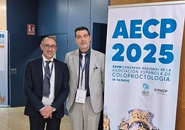 Los doctores Víctor Soria Aledo y Pedro Antonio Parra Baños, presidentes del comité organizador.