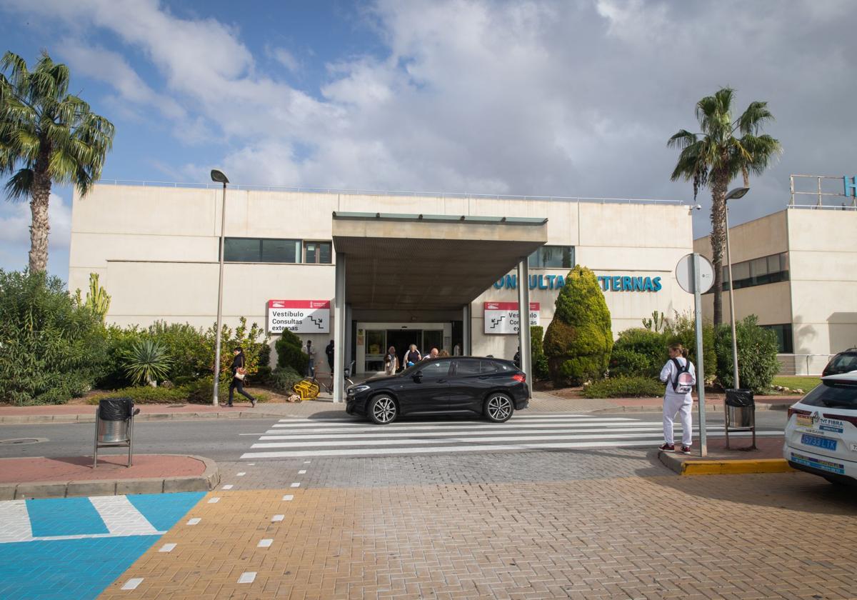 Vox pide la vuelta a la gestión privada del hospital de torrevieja | la verdad