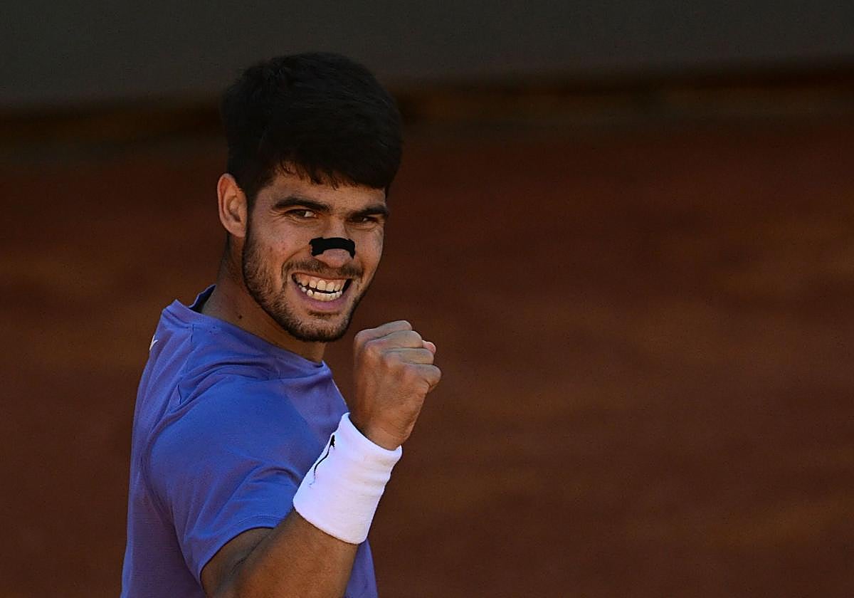 Alcaraz celebra su victoria frente a Musetti.