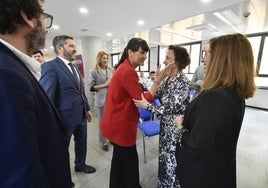Miguel López Abad, Marisa López Aragón y María González Veracruz, ayer en Croem.