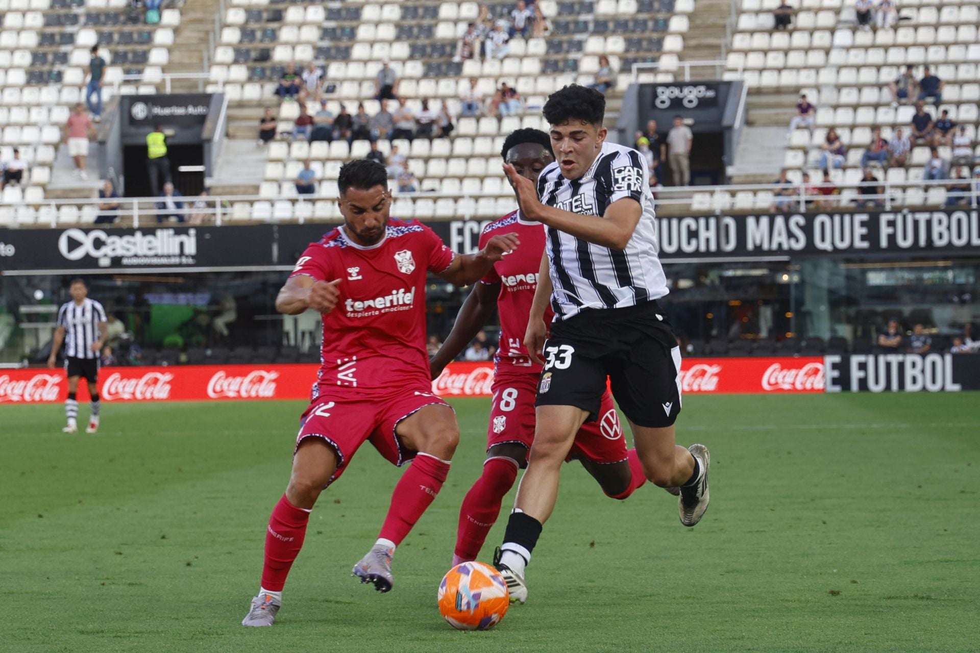 La victoria del Cartagena frente al Tenerife, en imágenes
