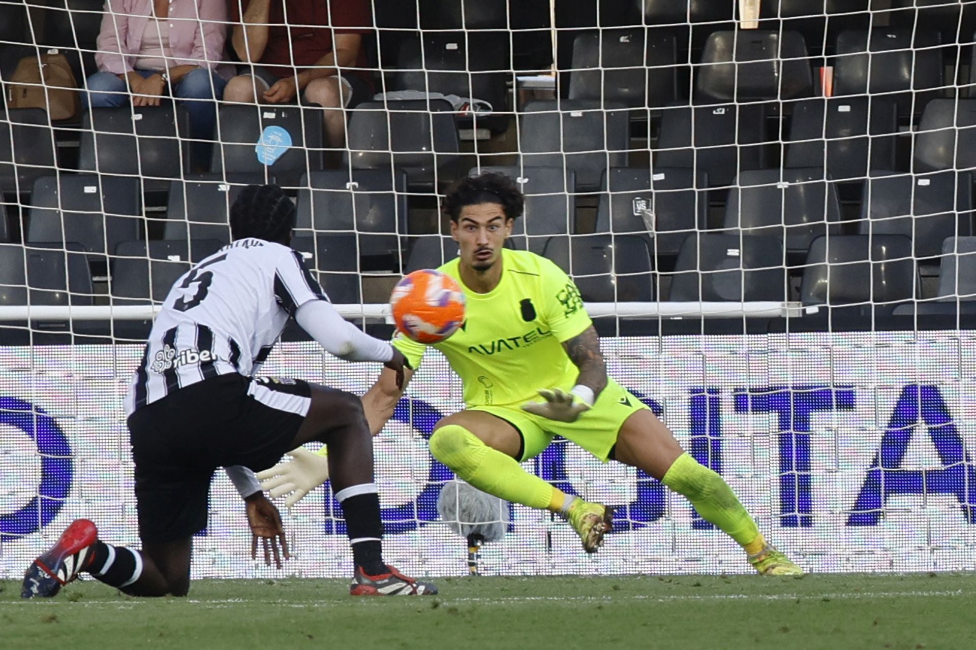 La victoria del Cartagena frente al Tenerife, en imágenes