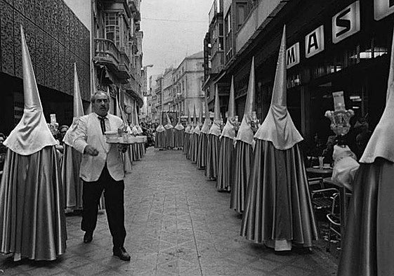 Captura de pantalla de la campaña 'The Revelation of the Andalusian Crush' donde se aprecia una procesión que correspondería a la Santa Santa de Cartagena.