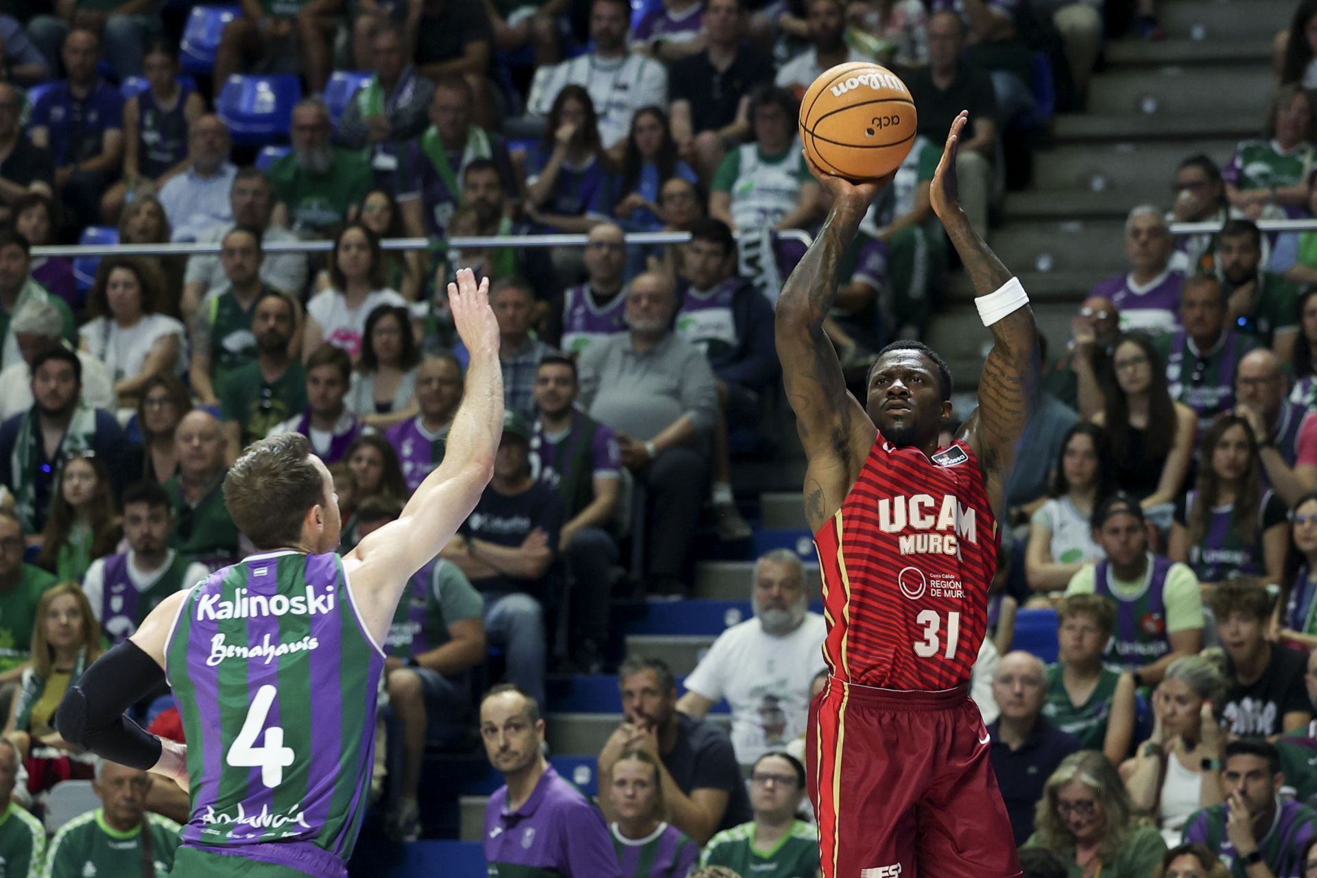 El partido del UCAM Murcia contra el Unicaja, en imágenes