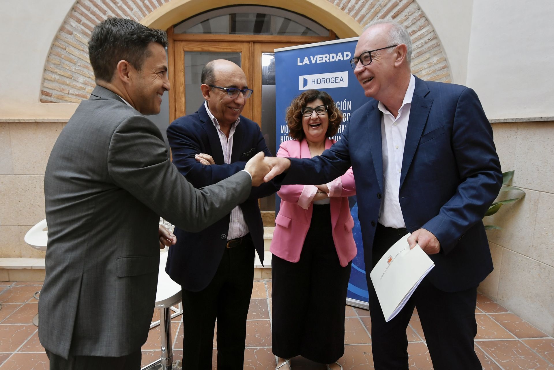 El desayuno informativo &#039;La colaboración público-privada como motor de transformación hídrica en los municipios&#039;, en imágenes