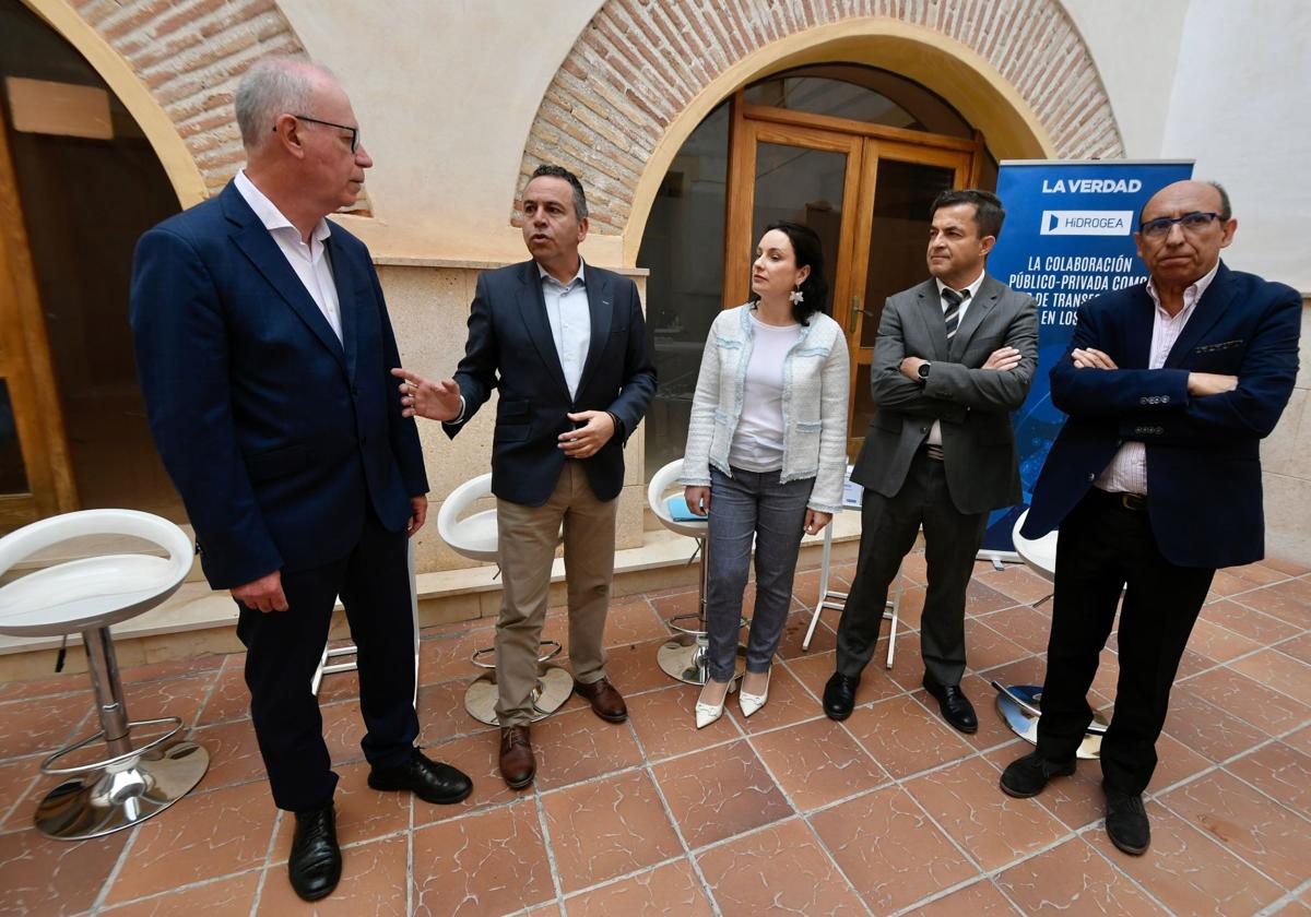 El desayuno informativo &#039;La colaboración público-privada como motor de transformación hídrica en los municipios&#039;, en imágenes
