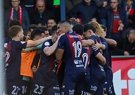 Los jugadores del Yeclano celebran un gol esta temporada.