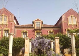 La cafetería escondida en una villa modernista del 1900 en Cartagena: «Permite conectar con otra época».
