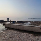 Rastro del vertido llegando al Mar Menor este martes.