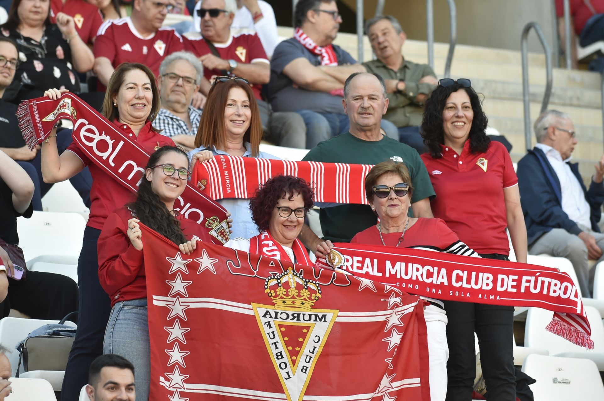 La victoria del Real Murcia frente al Algeciras, en imágenes