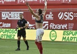 Flakus celebra el gol de la victoria contra el Algeciras.