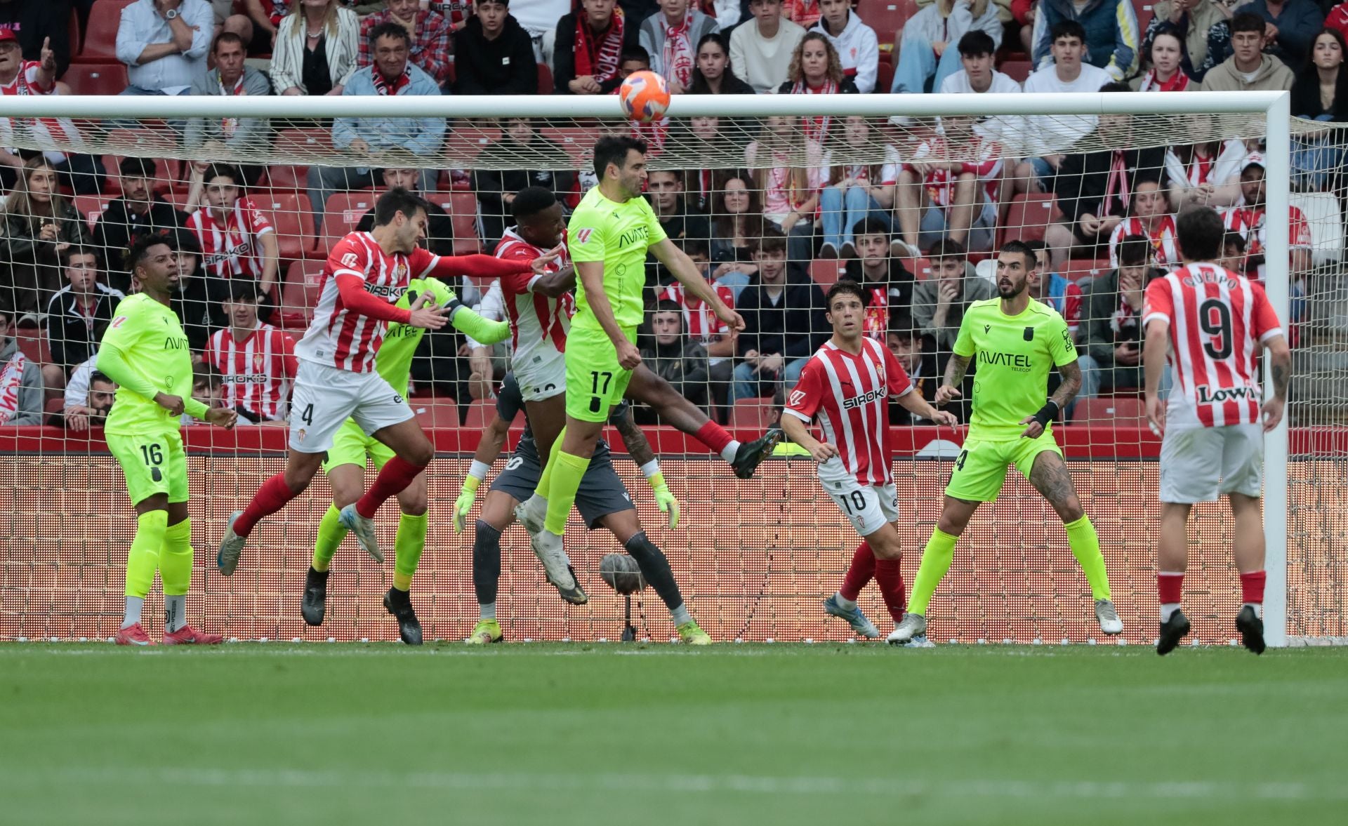 El Sporting-Cartagena (3-2), en imágenes