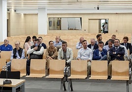 Acusados de la 'operación Drake', ayer, en la Audiencia Nacional.