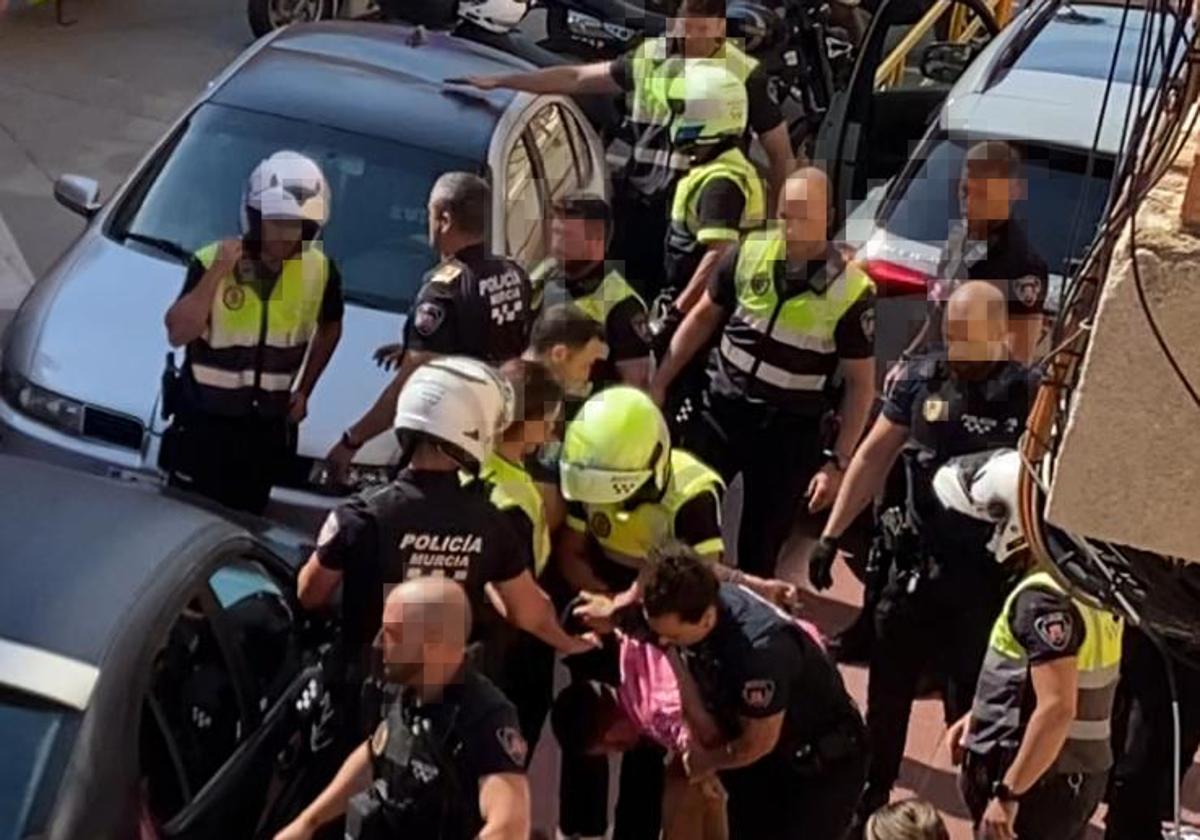 Detenido en Murcia tras una tensa persecución de la Policía por el presunto robo de un coche en La Manga