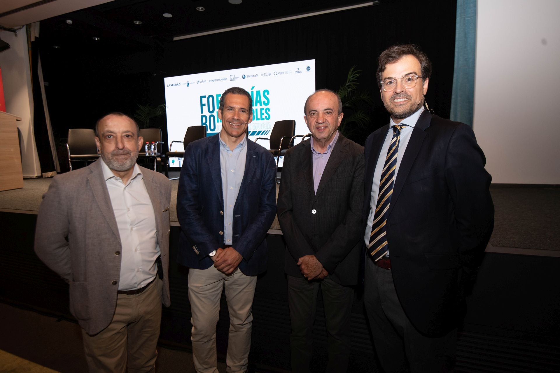 El foro sobre el impacto de las renovables en el modelo energético de la Región de Murcia, en imágenes