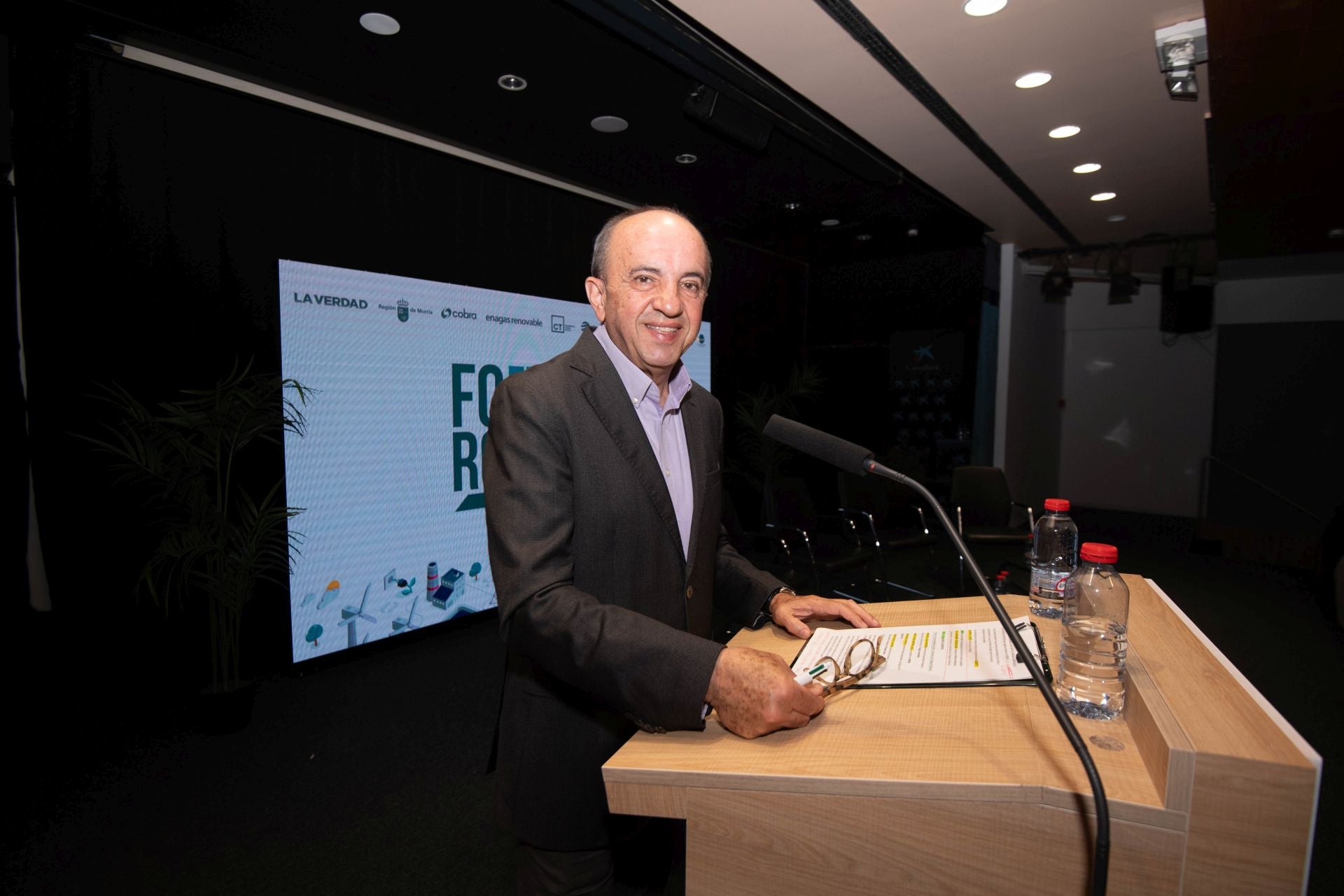 El foro sobre el impacto de las renovables en el modelo energético de la Región de Murcia, en imágenes