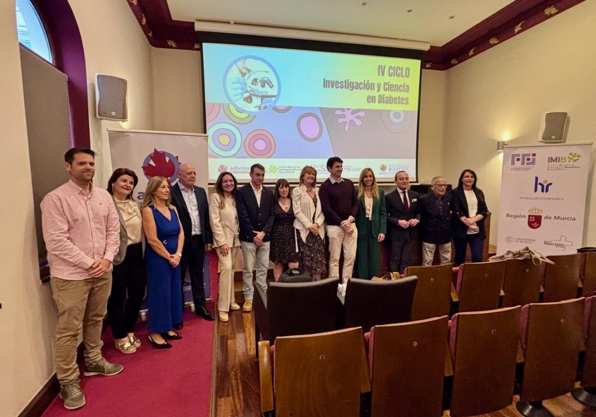 Participantes durante el ciclo celebrado en el Casino de Murcia.