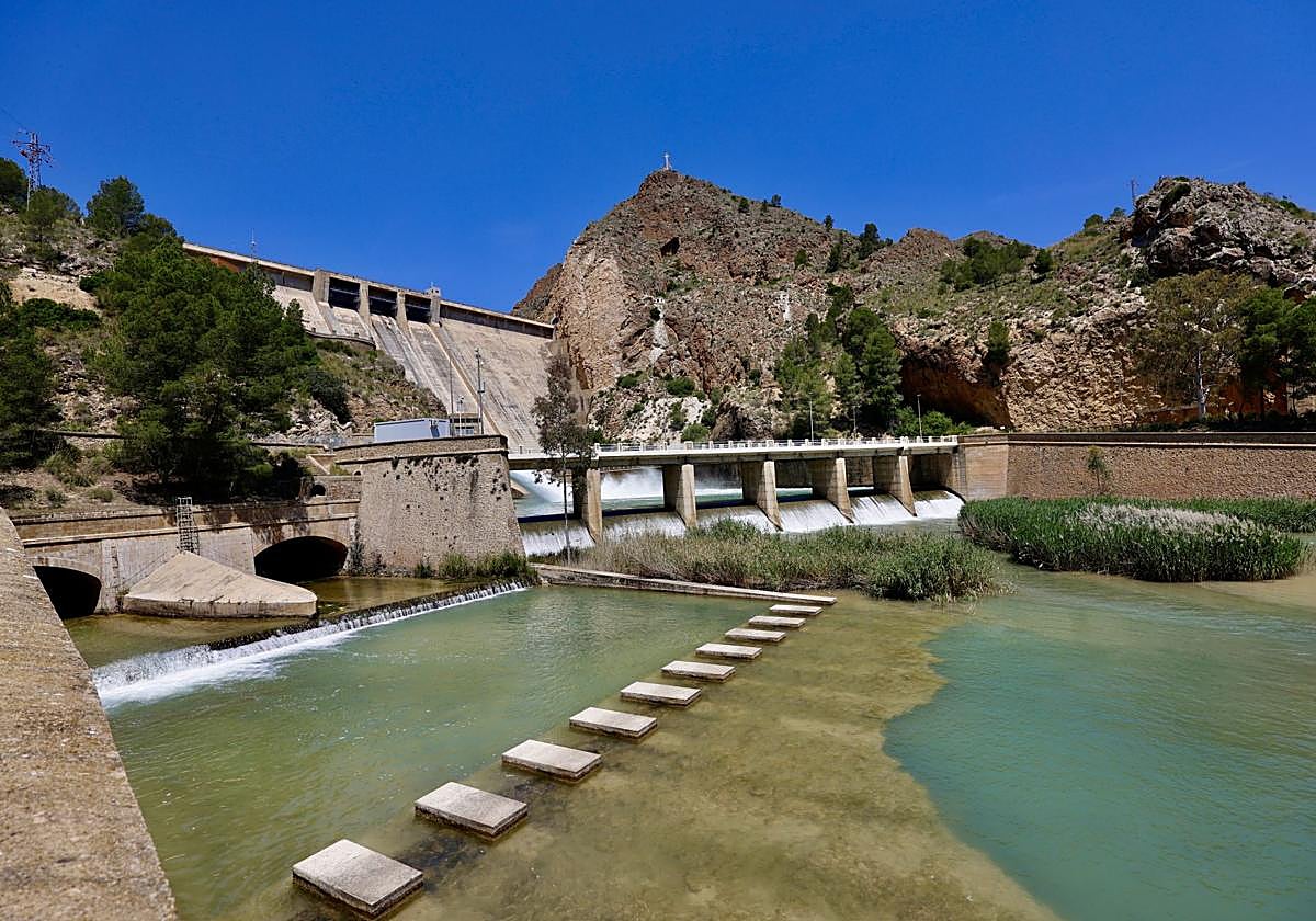 Embalse del Cenajo.