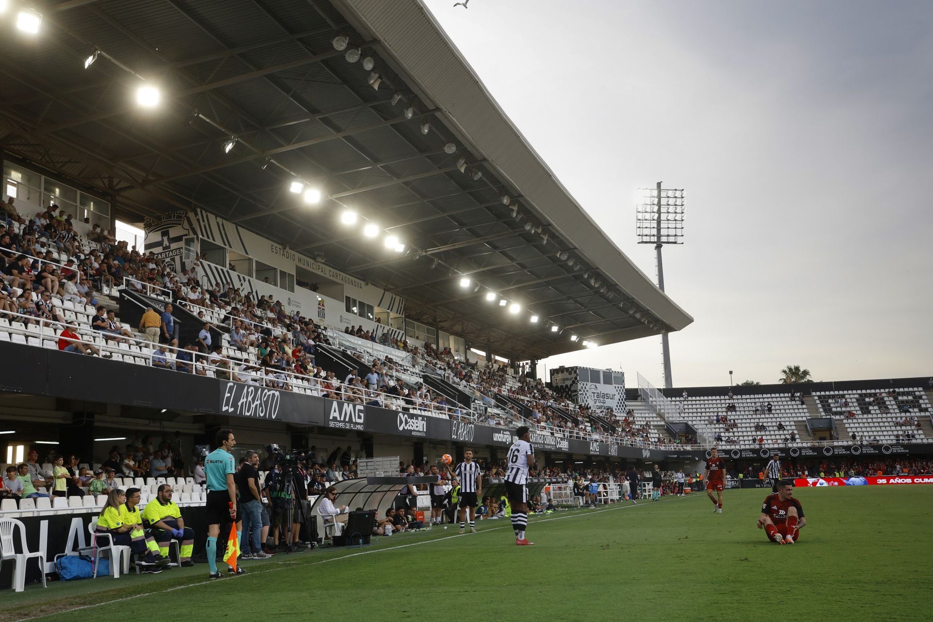 La derrota del Cartagena frente al Mirandés, en imágenes