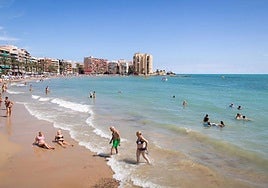 Playa del Cura, en Torrevieja, en una imagen de archivo.