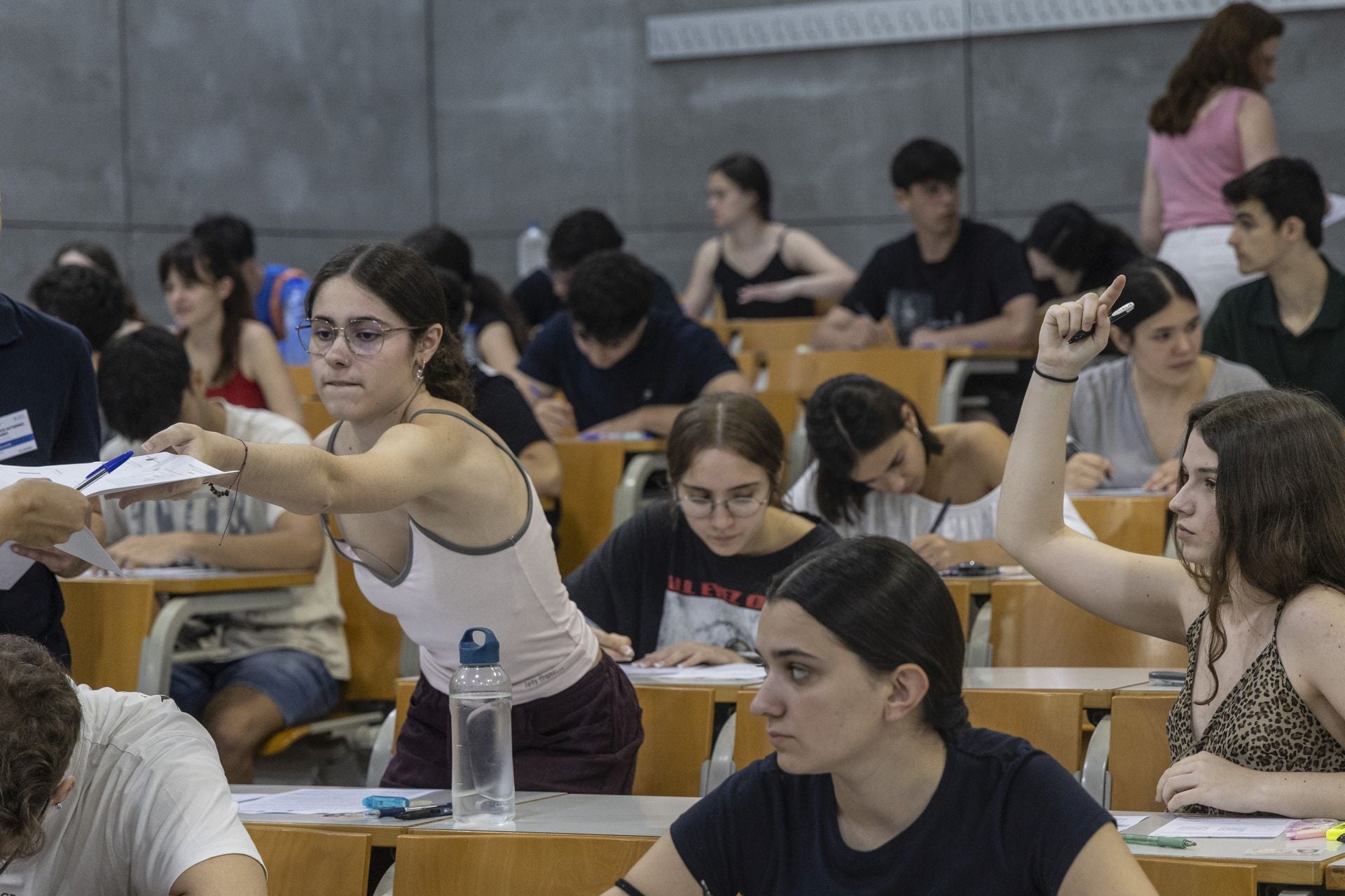 Los alumnos de la Región de Murcia afrontan los primeros exámenes de la PAU, en imágenes