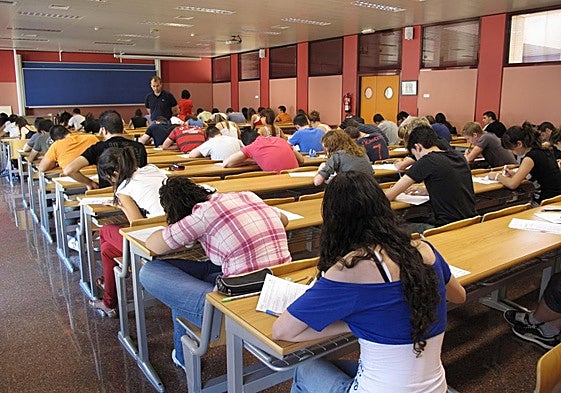 Imagen de archivo de pruebas de acceso en las Salesas.