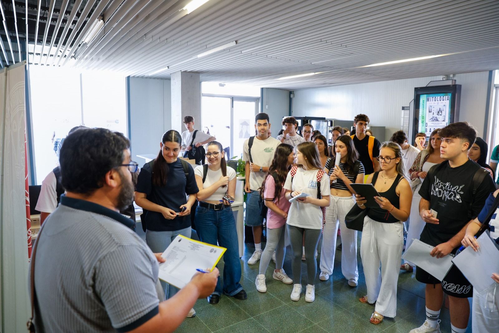 Los alumnos de la Región de Murcia afrontan los primeros exámenes de la PAU, en imágenes