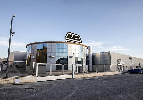 Instalaciones centrales de NZI en el municipio de Yecla.