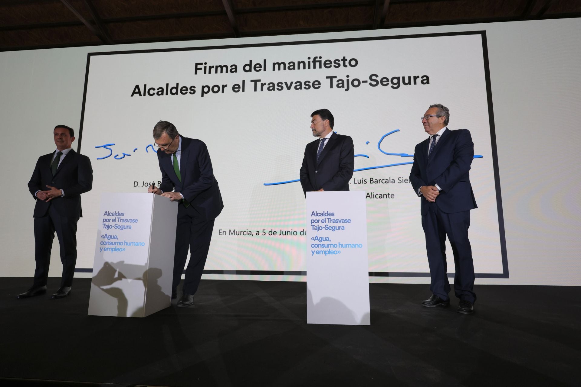 Las imágenes del acto institucional &#039;Alcaldes por el trasvase Tajo-Segura&#039;