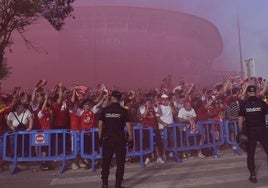 El ambiente previo al Real Murcia - Nàstic, en imágenes