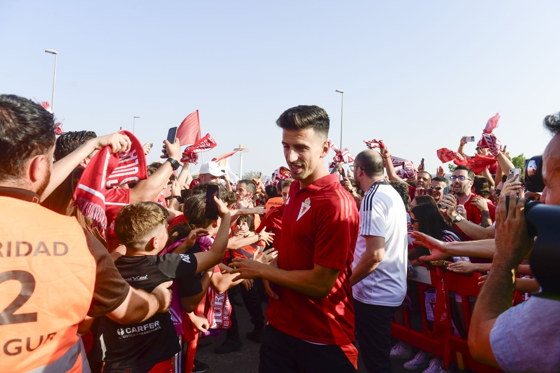 El ambiente previo al Real Murcia - Nàstic, en imágenes