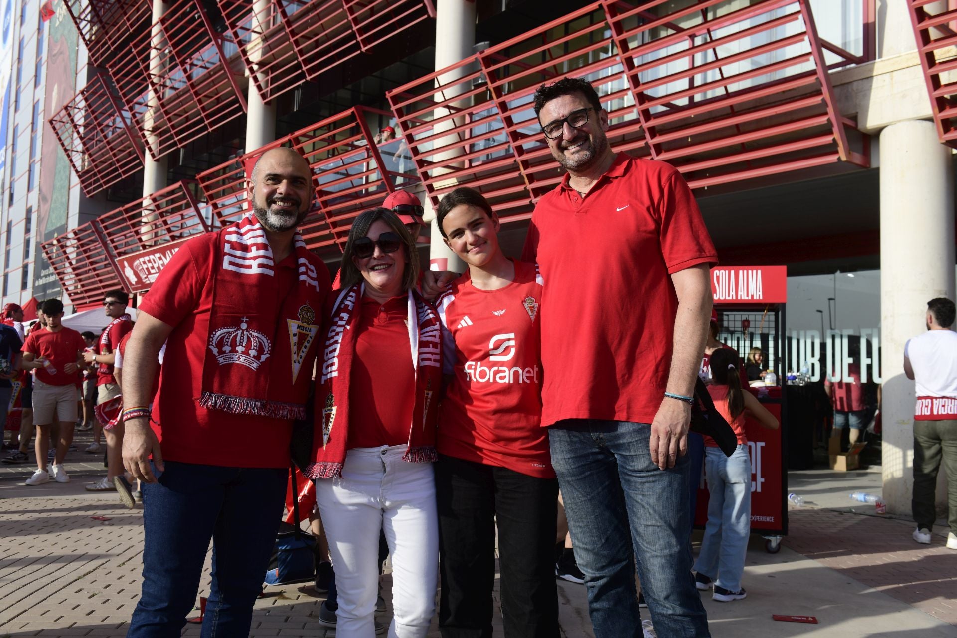 El ambiente previo al Real Murcia - Nàstic, en imágenes