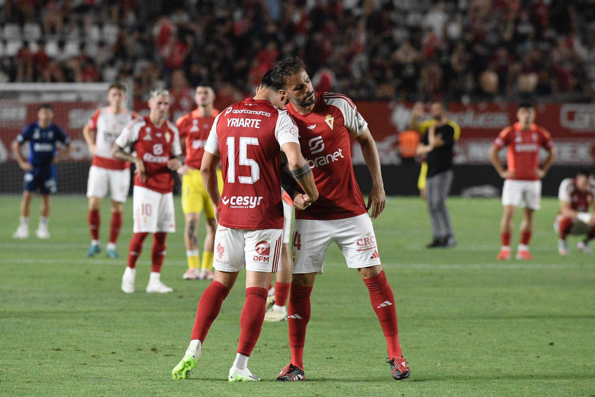 La derrota del Real Murcia frente al Nàstic, en imágenes