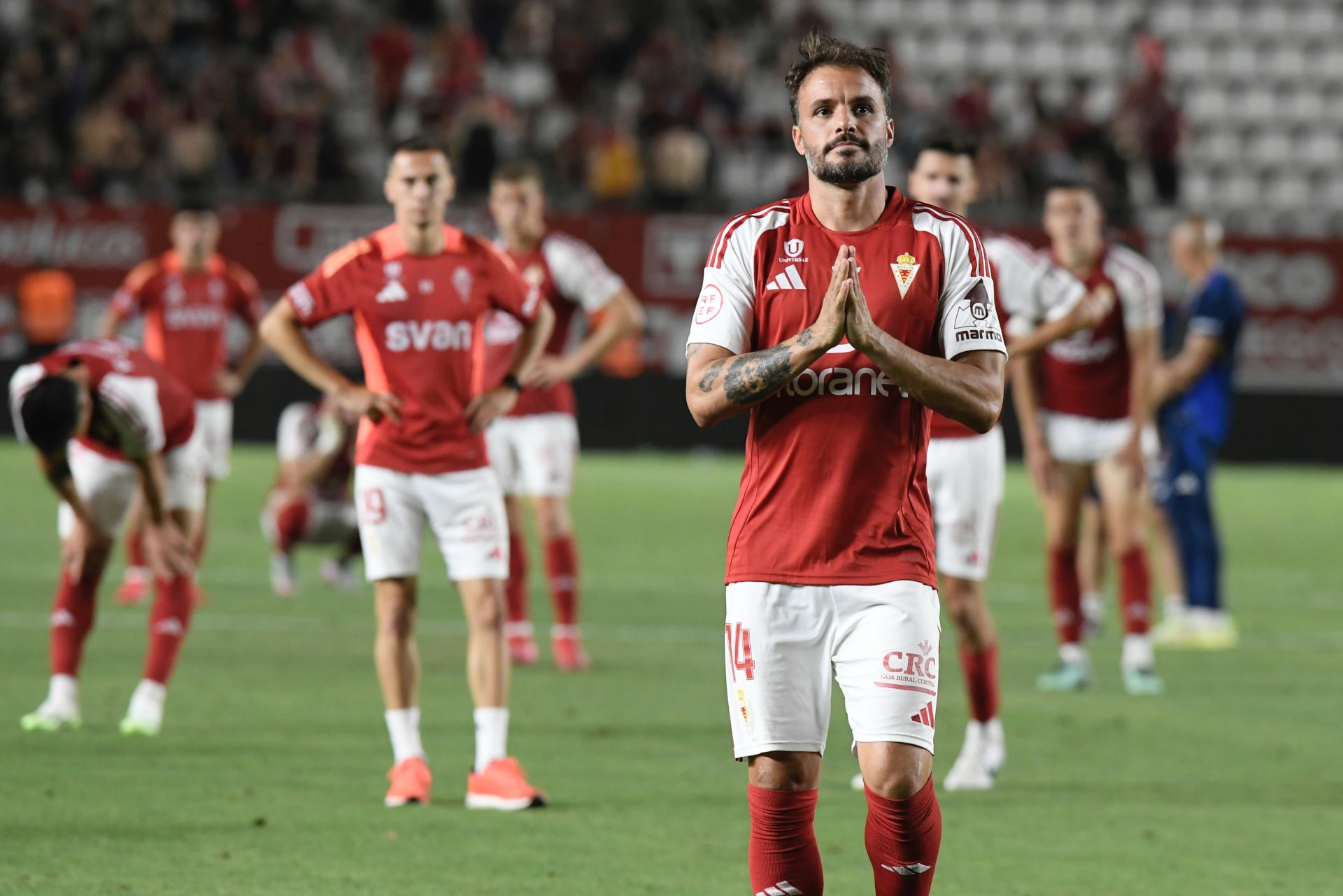 La derrota del Real Murcia frente al Nàstic, en imágenes