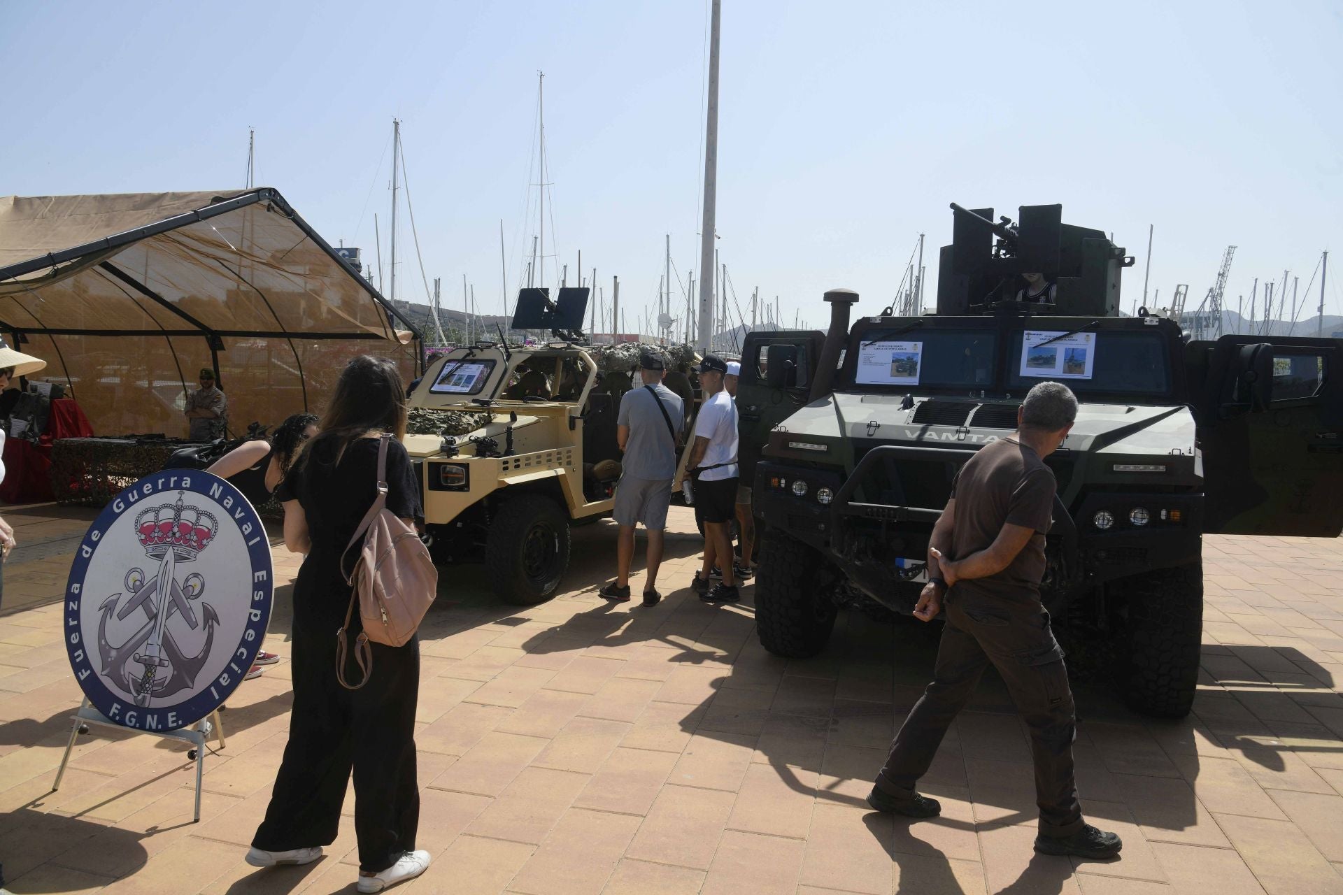 Día de las Fuerzas Armadas en Cartagena, en imágenes