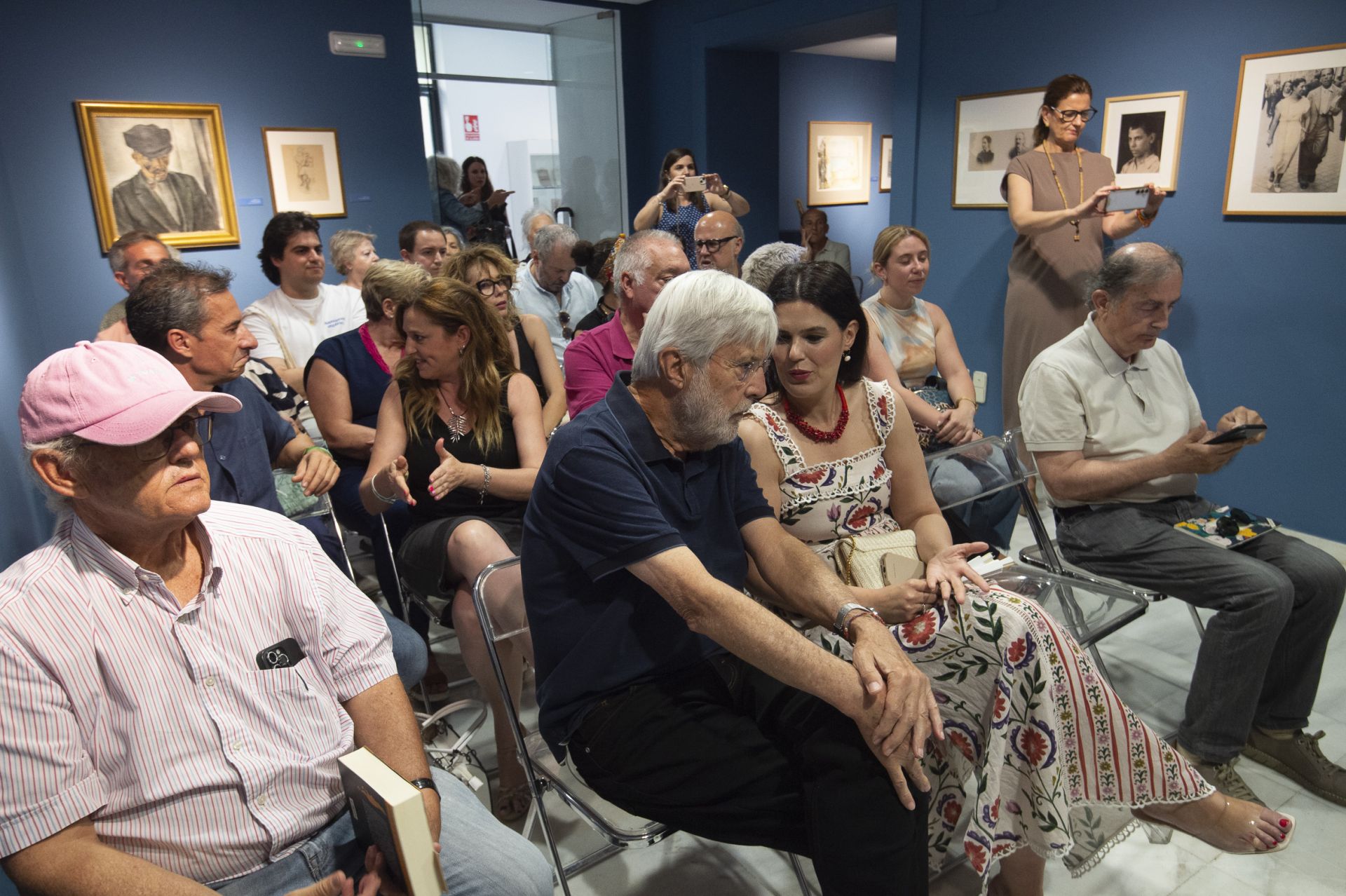 En imágenes, el coloquio sobre la calidad del arte en el Gaya